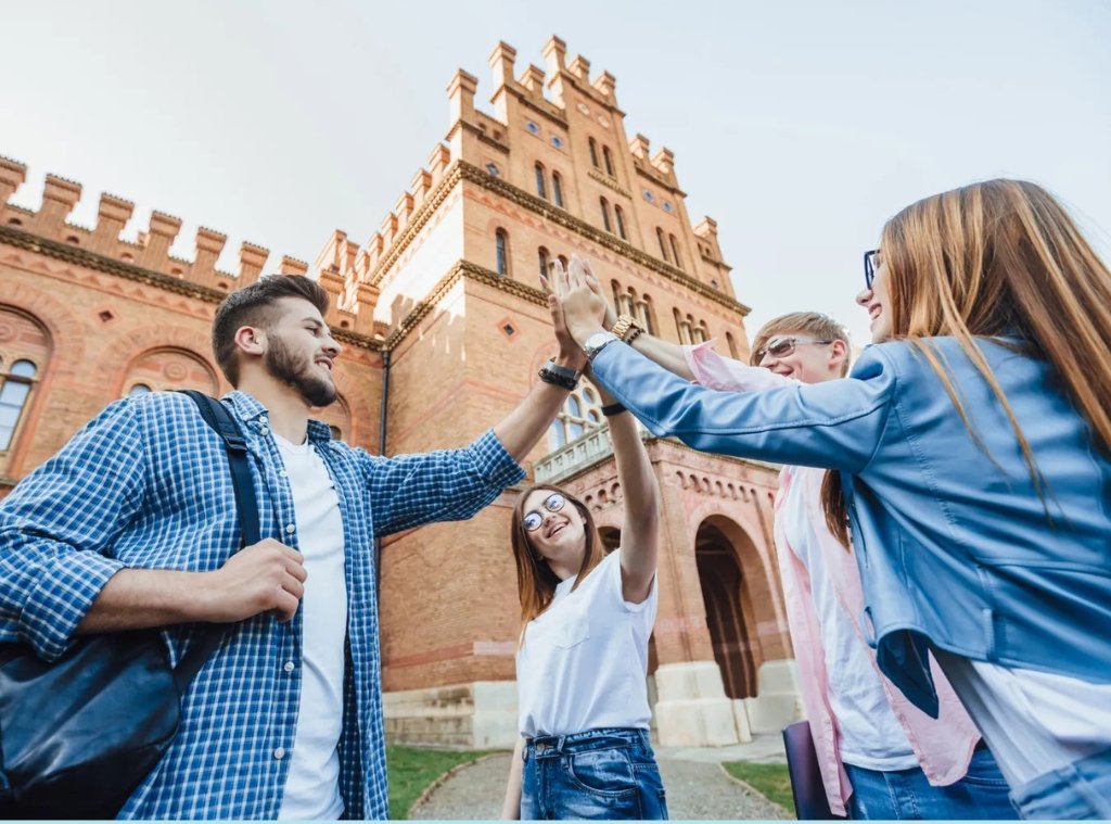 Study in UK from Pakistan – Complete Guide for Pakistani Students