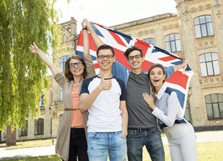 UK University Application Guidance: A Structured Approach for Students